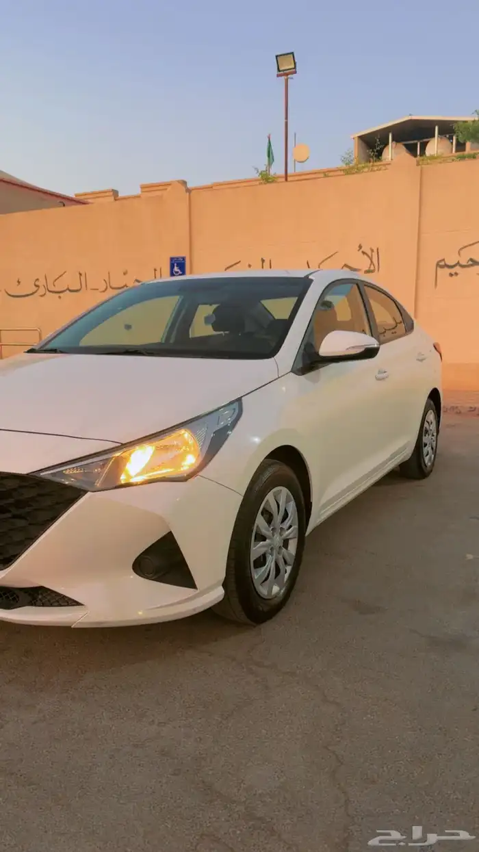 للبيع هيونداي اكسنت 2023 1.6 0