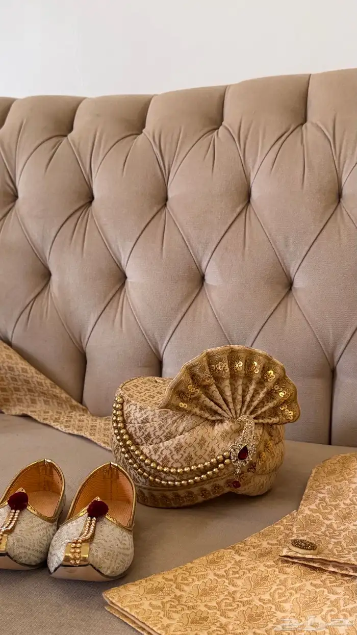 ايجار ملابس هندية للاطفال لعمر ( 3-1 ) مع الطاقية و النعال 1