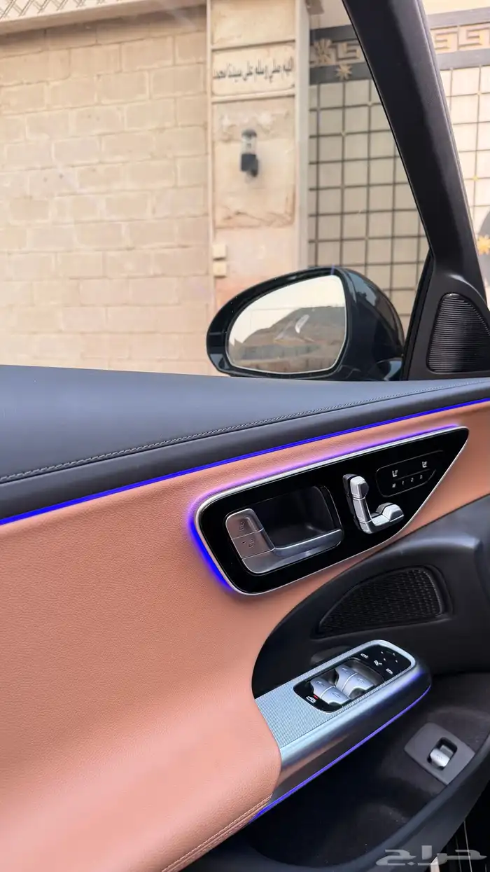 مرسيدس E200 2025 شبه اصفار 12