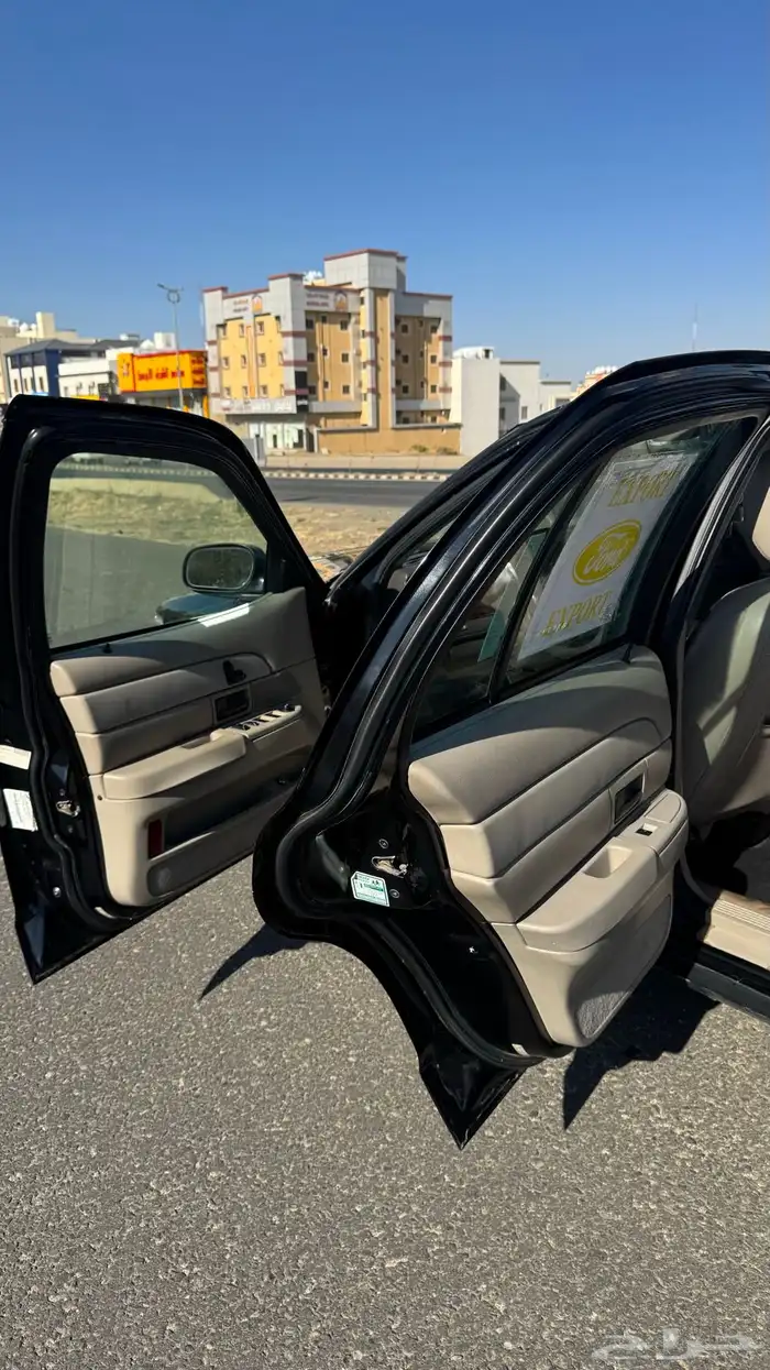 فورد كراون فكتوريا 2011 للبيع 16