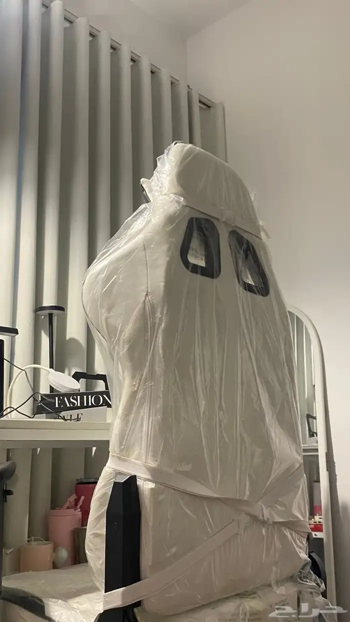 كرسي قيمنق للبيع جديد ب اكياسه الي يبيه يتواصل معي 0