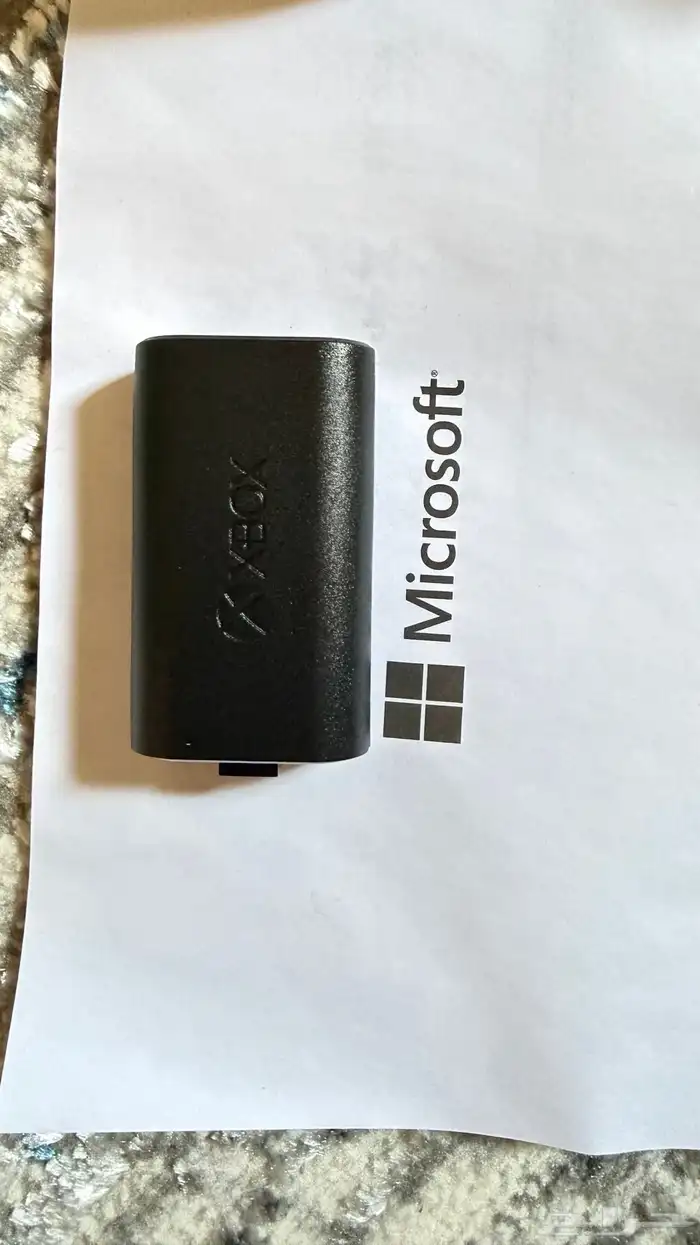 اكس بوكس سيريس S (1TB) استخدام خفيف جد ا مع كامل الملحقات 5