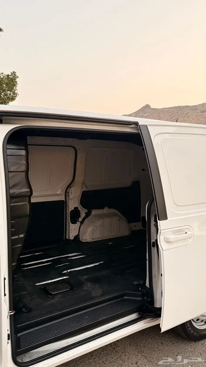 هونداي ستاريا 2022 ( ديزل ) فإن بضاعة 7