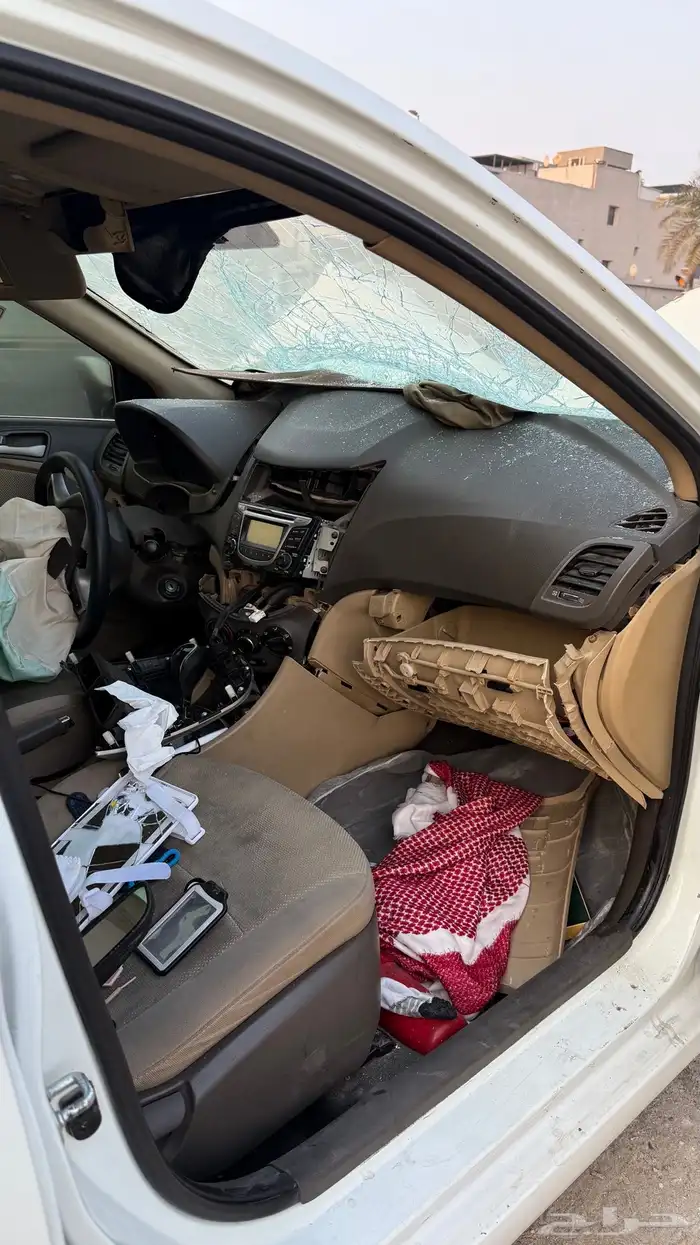 للبيع اكسنت 2013 مصدومه 8