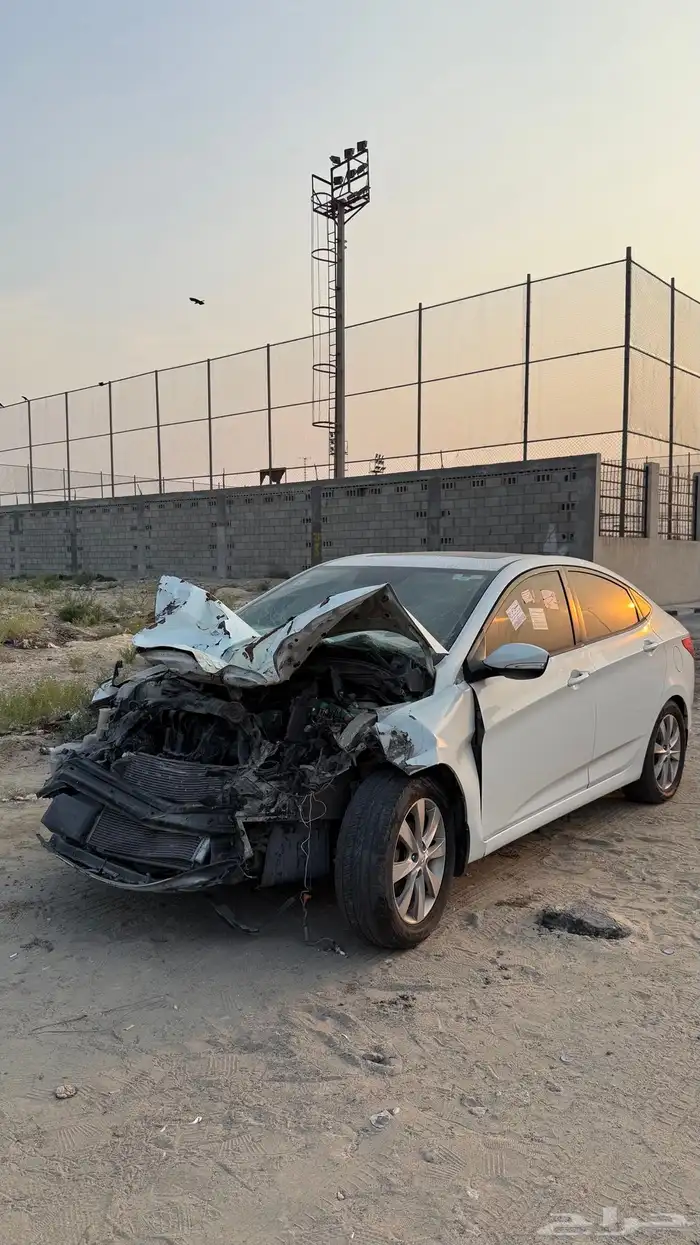 للبيع اكسنت 2013 مصدومه 0