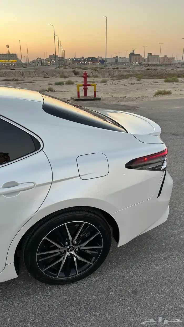 كامري 2022 فل كامل SE V6 وكالة بنزين 12