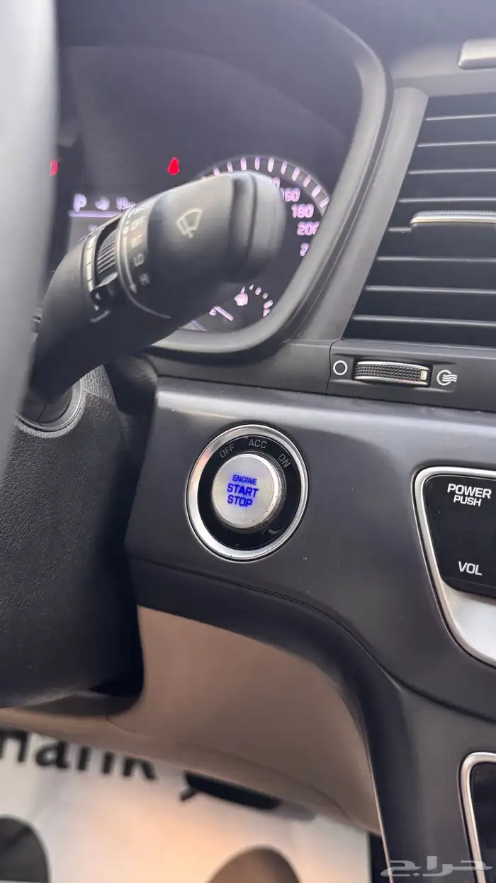 للبيع هونداي سوناتا 2018 - فل كامل بحالة الوكاله 16