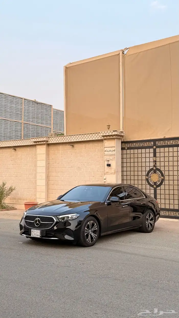 مرسيدس E200 2025 شبه اصفار 4