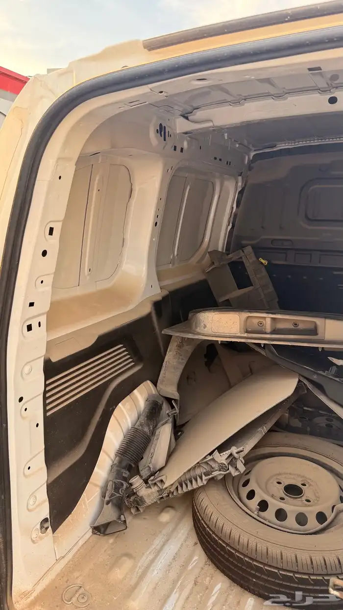 بيجو بارتنر 2021 البيع تشليح تسقيط 4