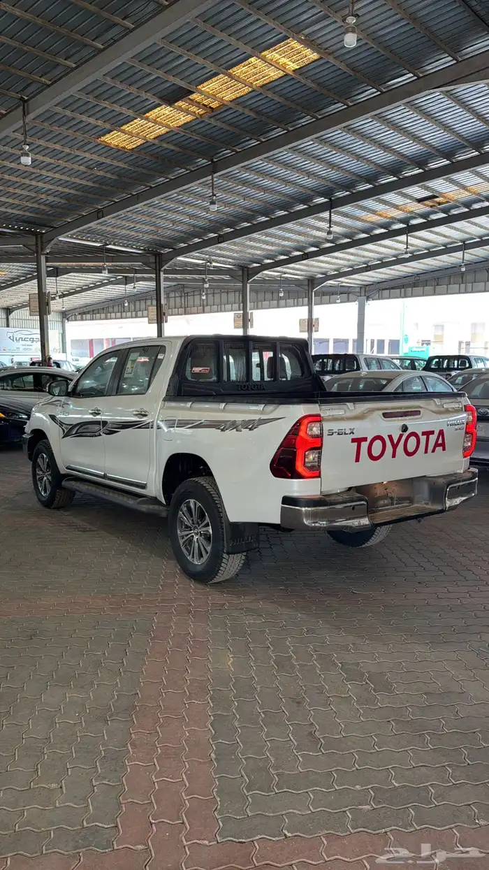 تويوتا هايلوكس فئة SGLX اتوماتيك بنزين 2025 3