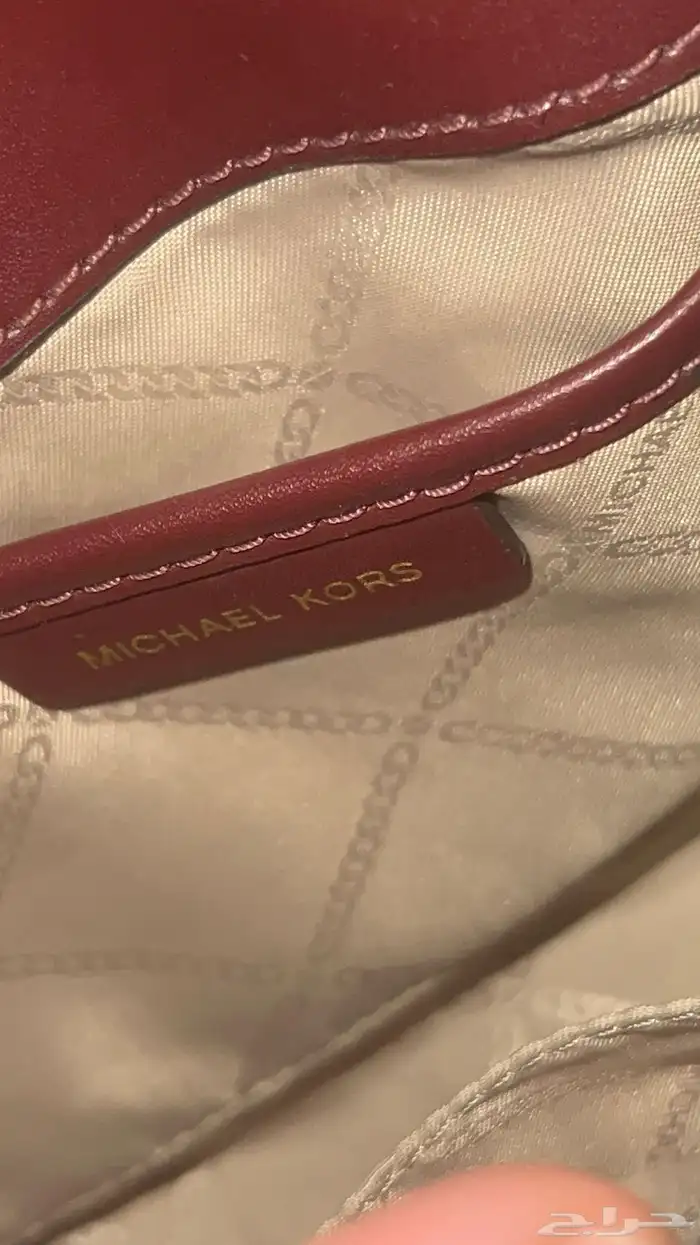 نظارة شمسية نسائيه سيلين و شنطه مايكل كورس 3