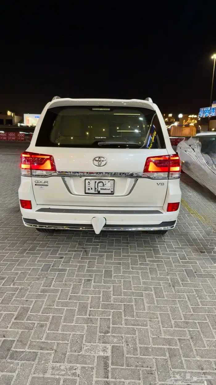 لاند كروزر 2020 قراند تورنق للبيع 9