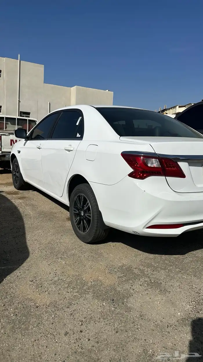 سياره f3 من BYD للبيع 2