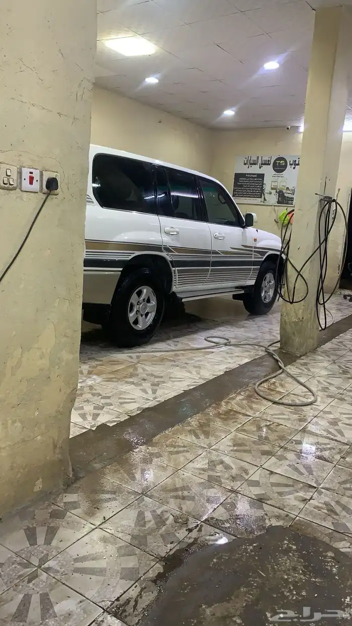 تايوتا لاندكروزر جكس قير عادي. 2