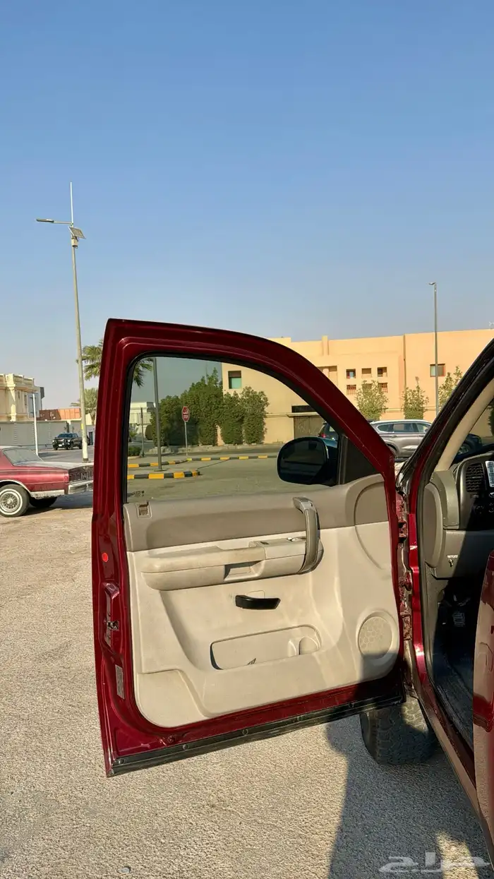 سلفرادو عنابي للبيع 10