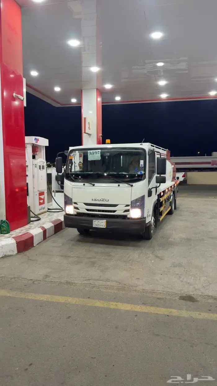 سياره دينه ديزل في نيوم 1