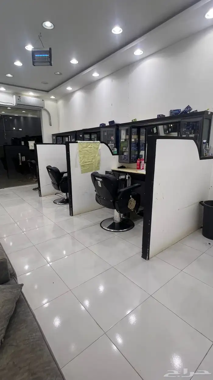 اغراض حلاق للبيع الموقع شرورة 5