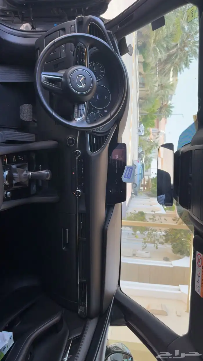 مازدا 3 هاتشباك 2025 11