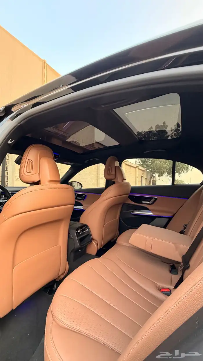 مرسيدس E200 2025 شبه اصفار 21