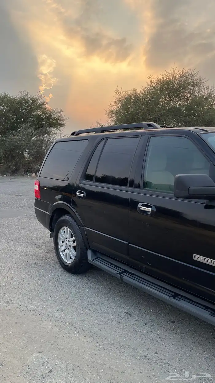 اكسبديشن 2008 دبل قصير 10