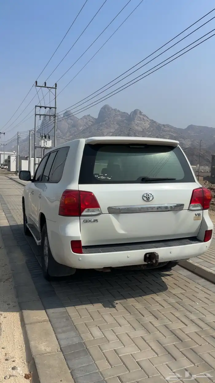 جيب لاندكروزر 2