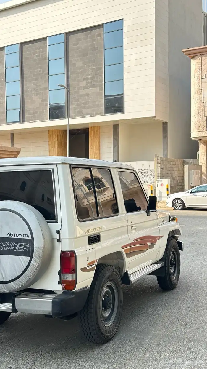 جيب ربع 2006 عليه خط 2003 5