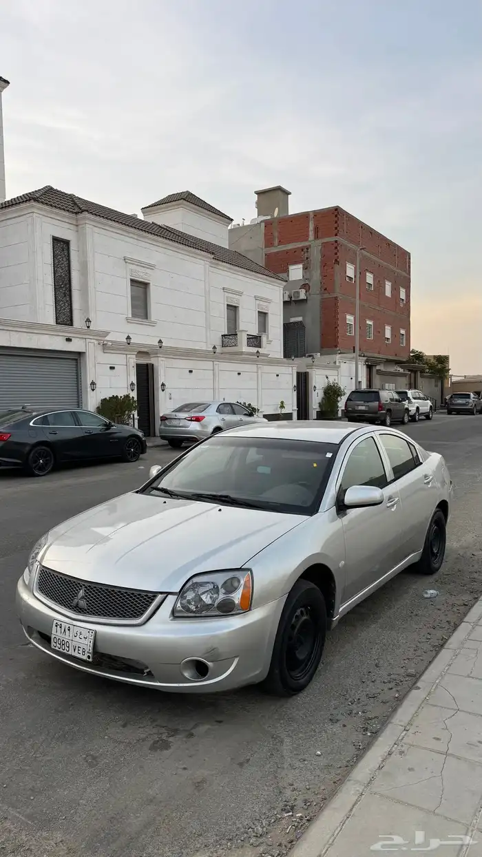 جالنت ميتسوبيشي 0