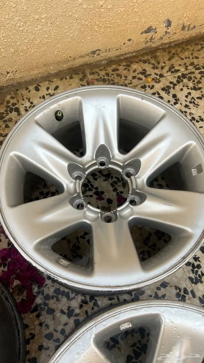 للبيع 5 جنوط فتك اصلي 4