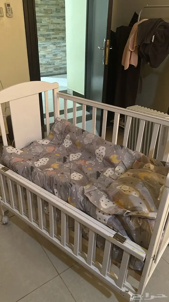 سرير ومحبس اطفال 0