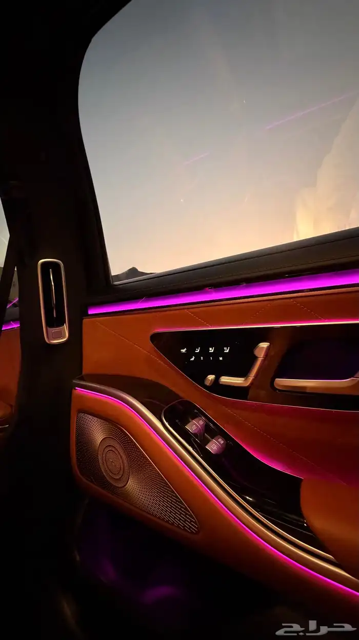 مرسيدس S580L 2021 ( بنزين 8V ) بحالة الوكالة 37