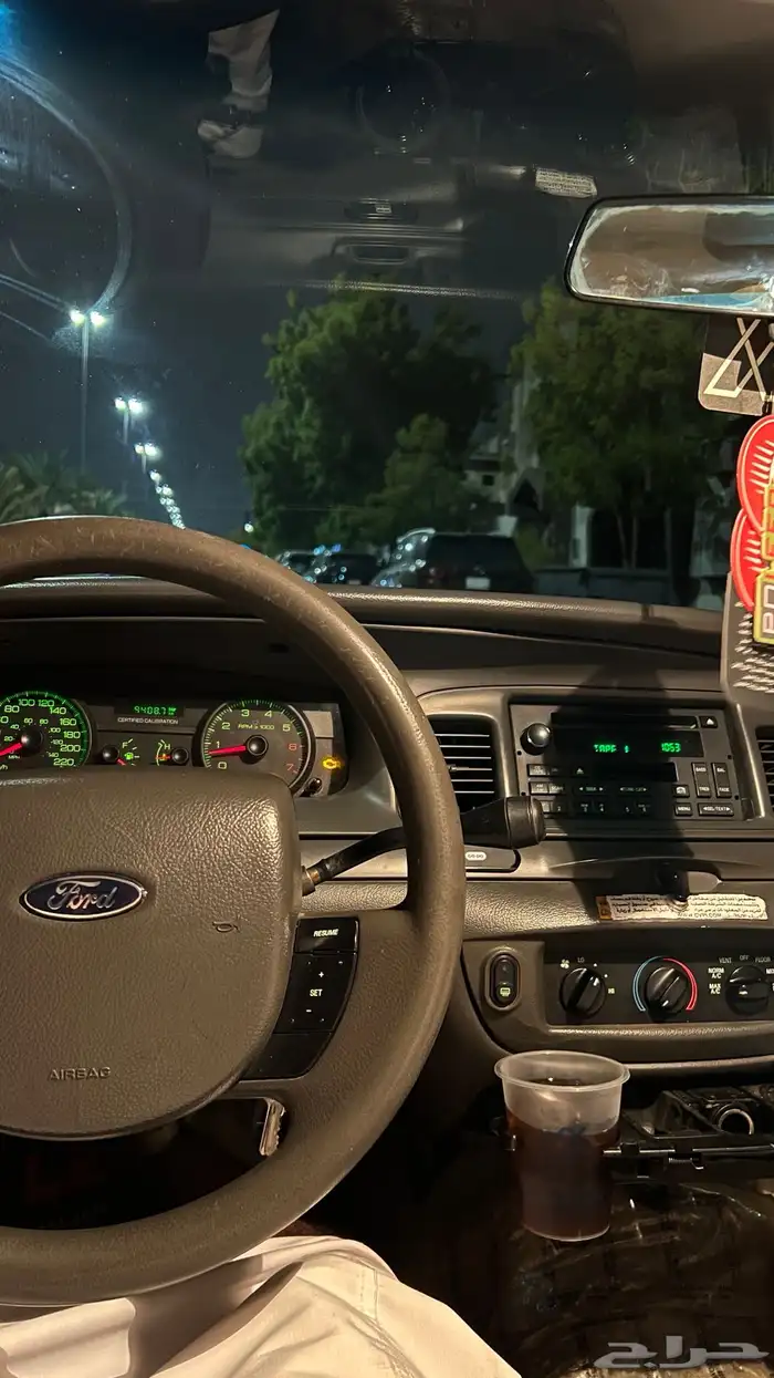 فورد كراون فكتوريا بوليسي فيدرالي 23