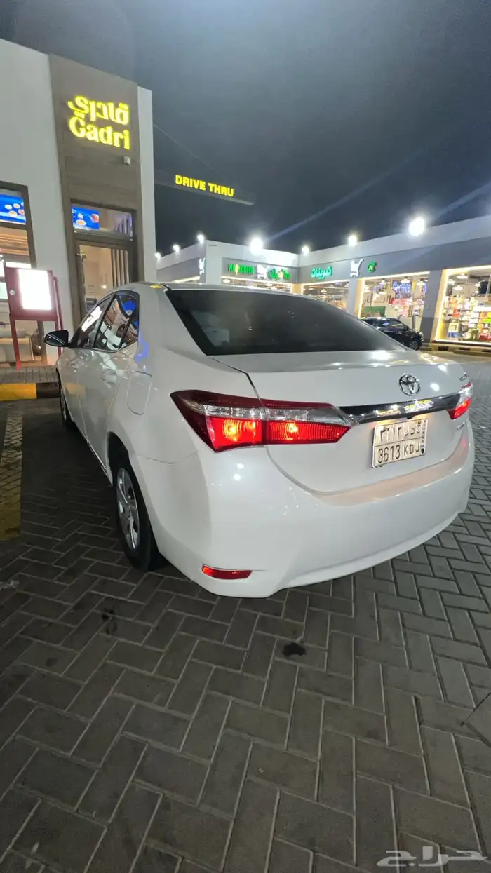 سيارة كورولا تويوتا 2014 3