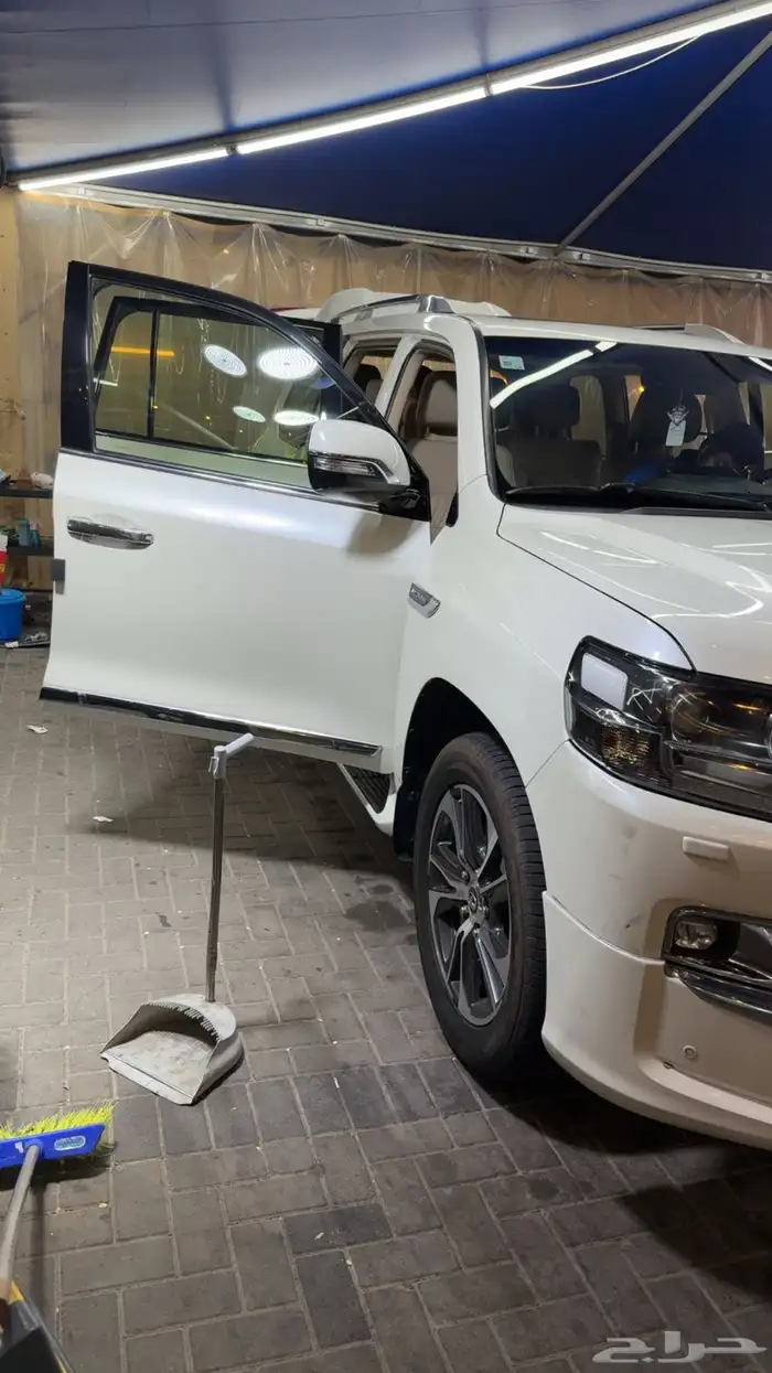 لاند كروزر 2020 قراند تورنق للبيع 4