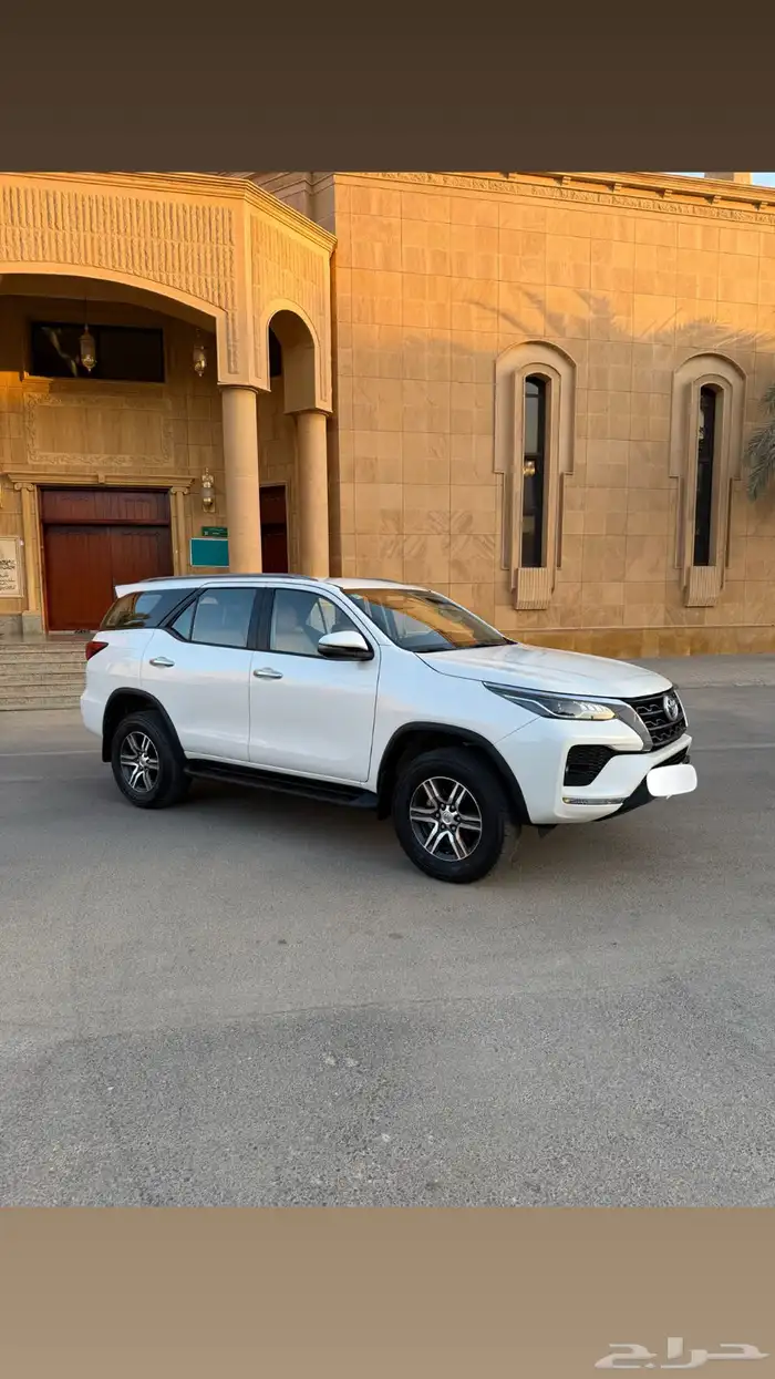 فورتشنر 2022 VX بنزين 1