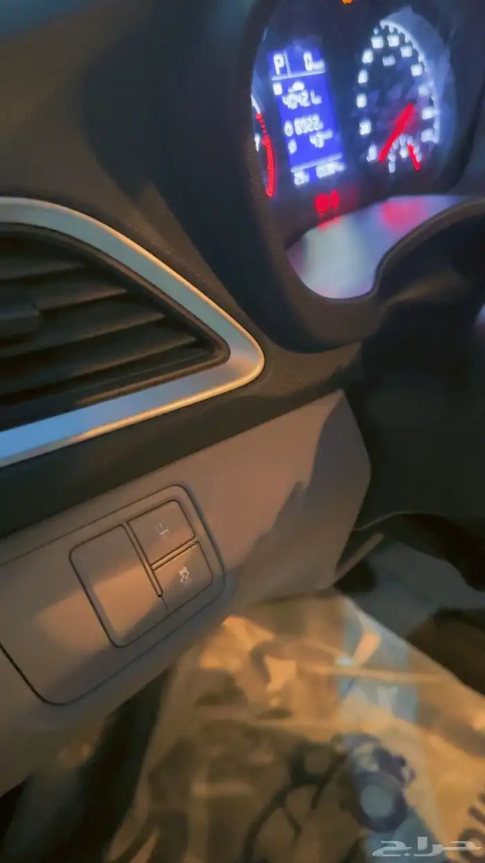 للبيع هيونداي اكسنت 2023 1.6 12