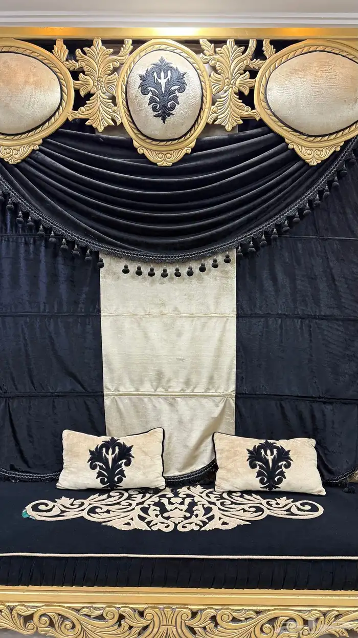 طقم كنب والستاره وطاولة 1