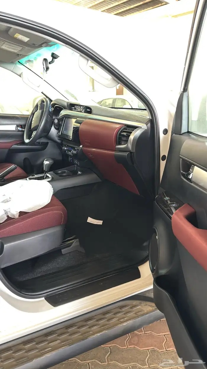 تويوتا هايلوكس فئة SGLX اتوماتيك بنزين 2025 8