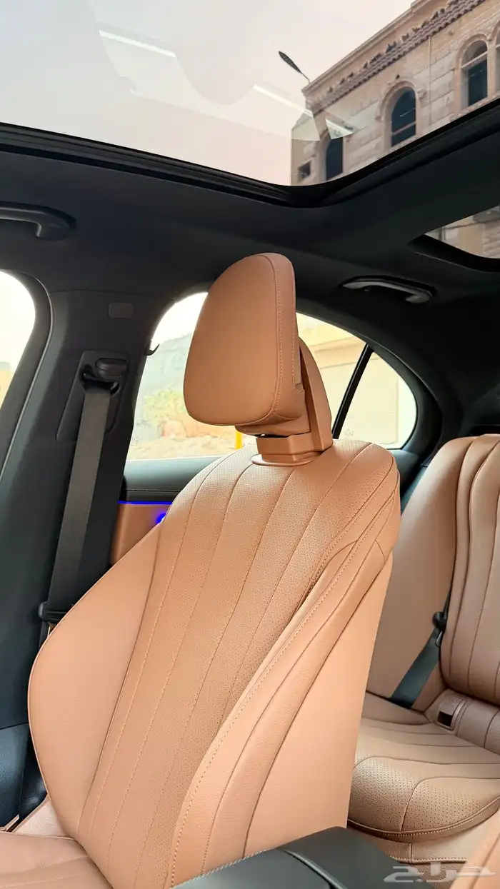 مرسيدس E200 2025 شبه اصفار 17