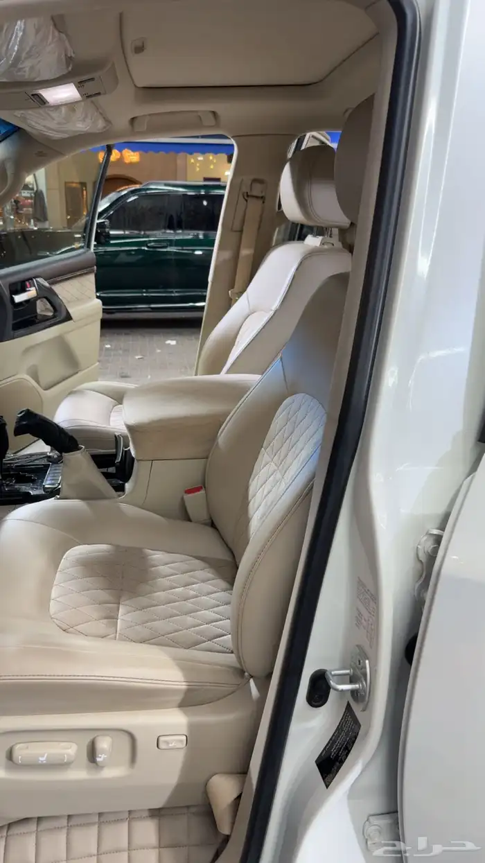 لاند كروزر 2020 قراند تورنق للبيع 6