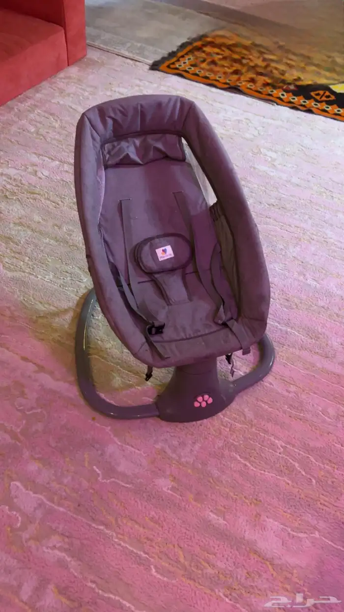 كرسي هزاز وسرير أطفال 3