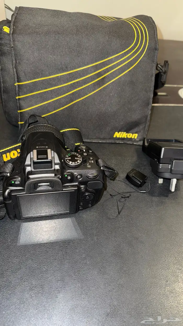كاميرا نايكون 1
