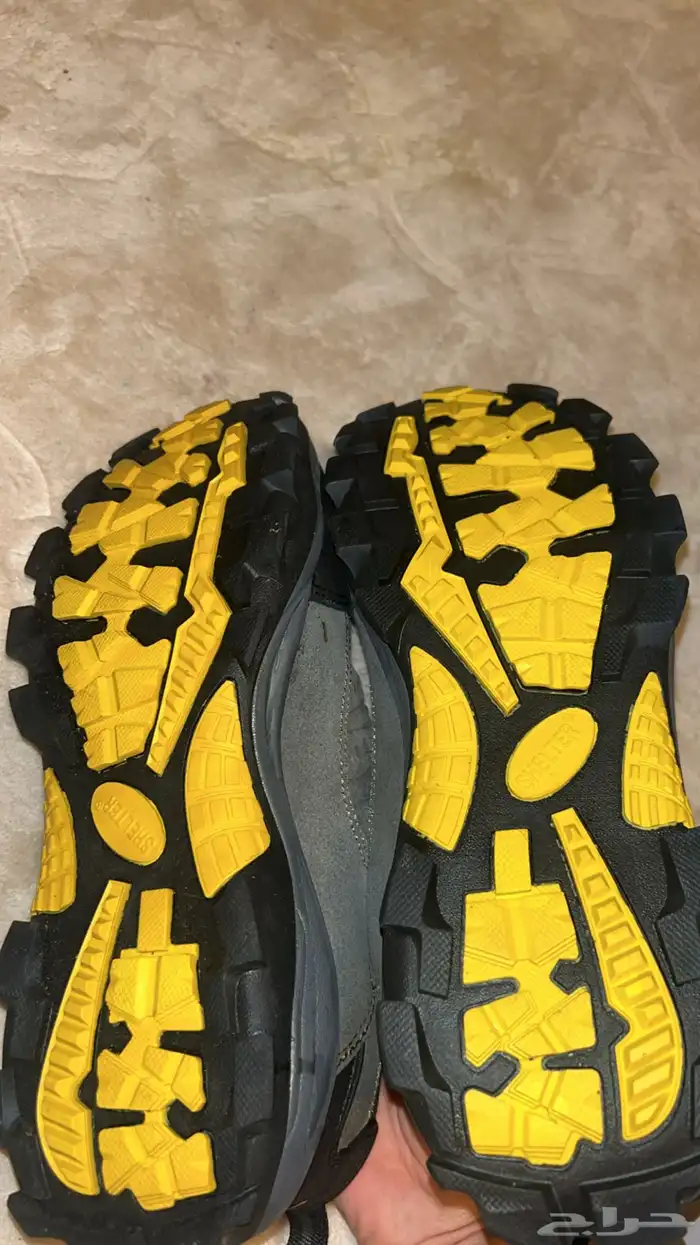 جزمه الله يكرمكم للبيع مالبستهن نهائي نهائي لصقات فيها جوه 7