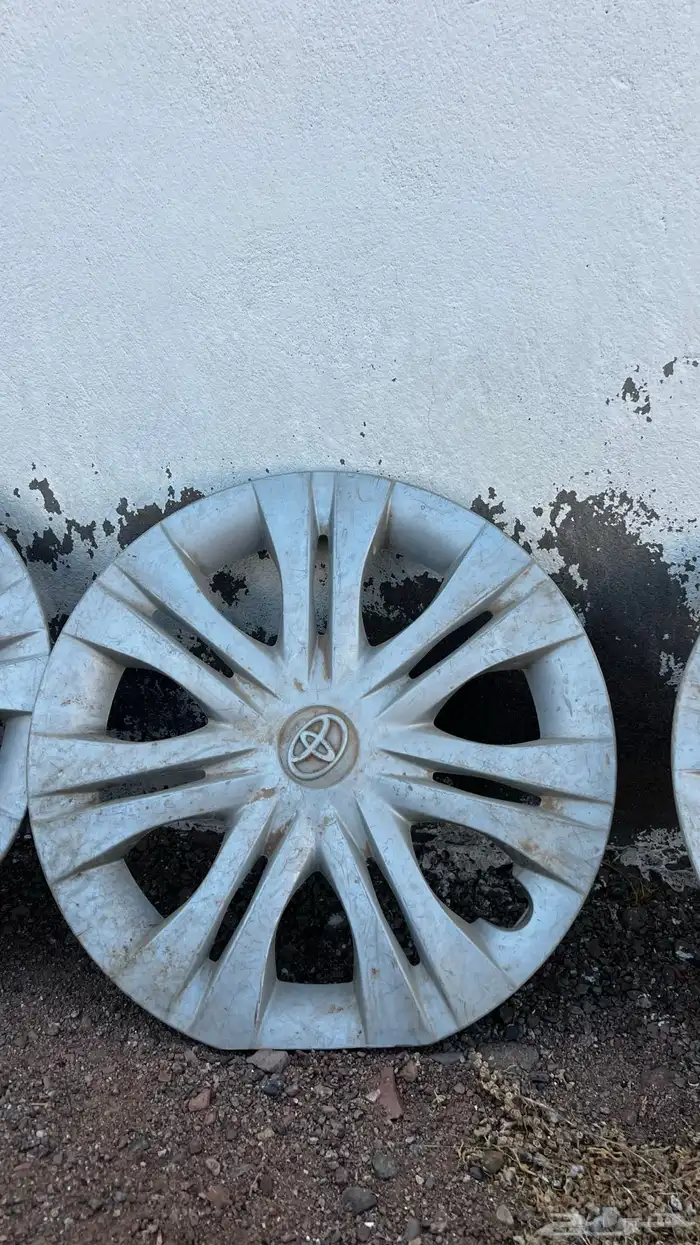 أغراض هايلوكس وكاله 2014 4