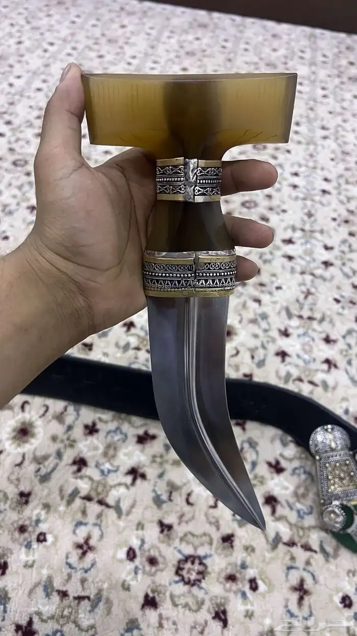 اعرض لكم خنجرين حك زراف الصب فضه الموقع الحرجه 3