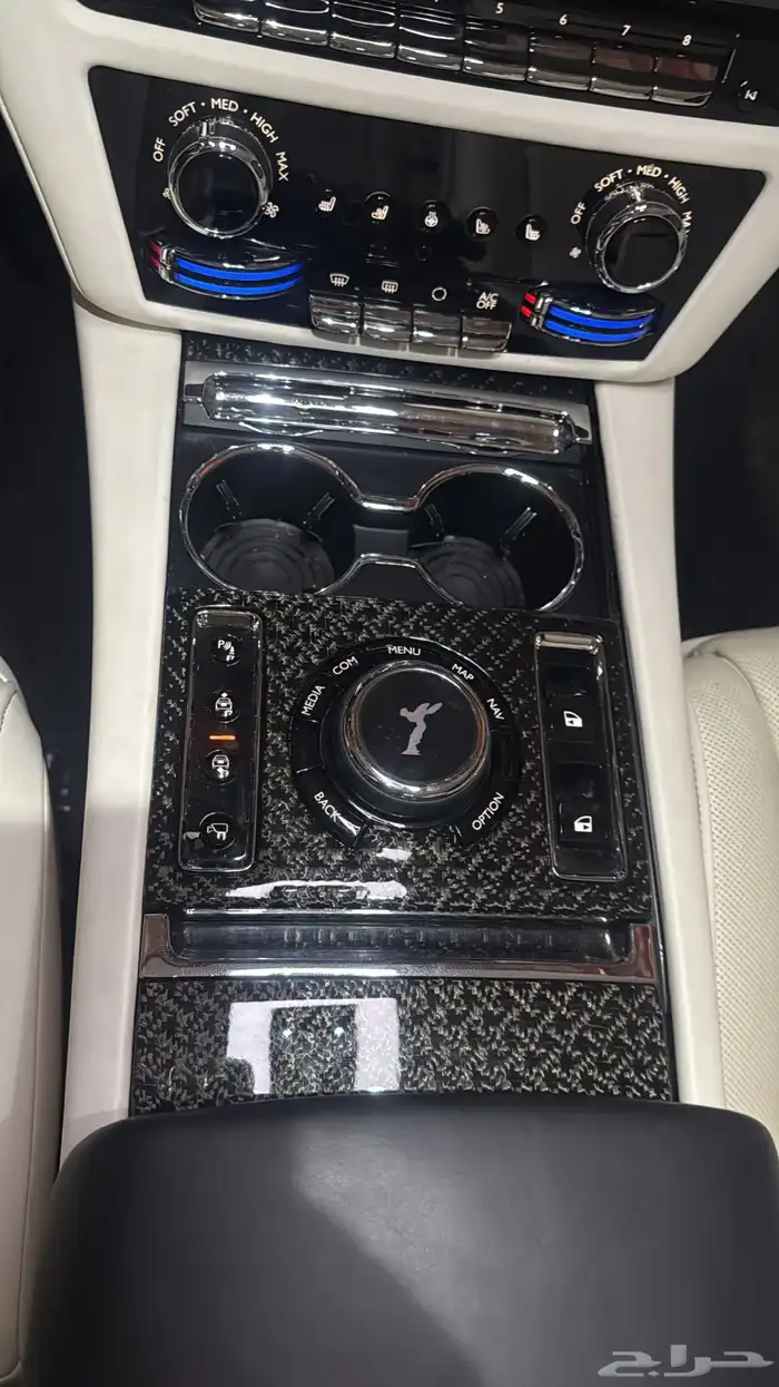 رولز رويس قوست بلاك باج 2023 5