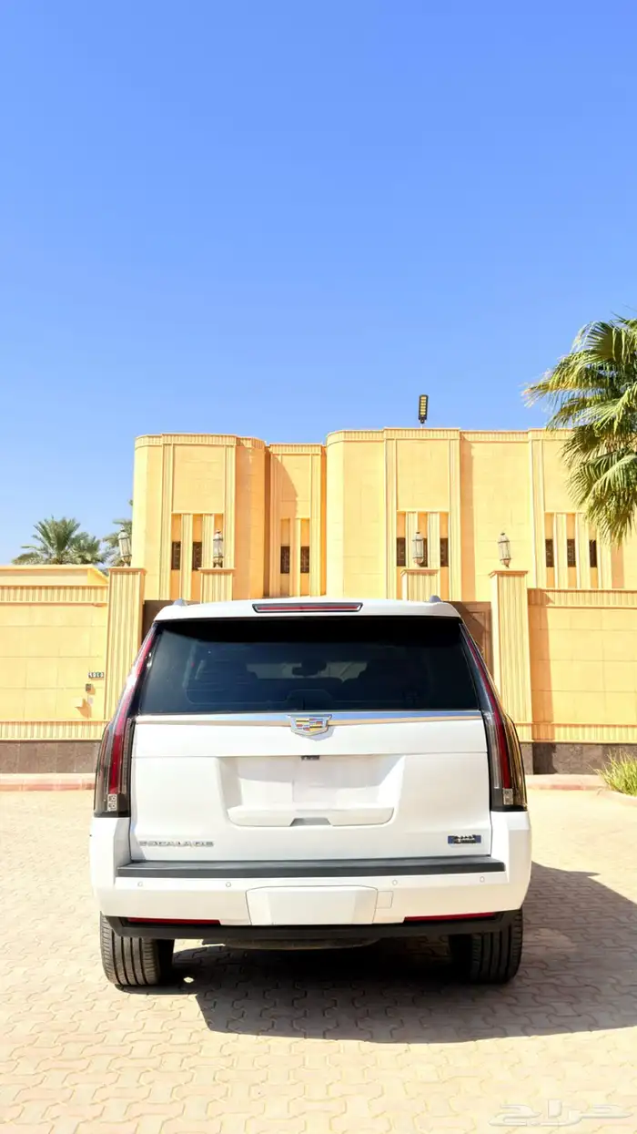 للبيع كاديلاك اسكاليد موديل 2018 بريميوم 0