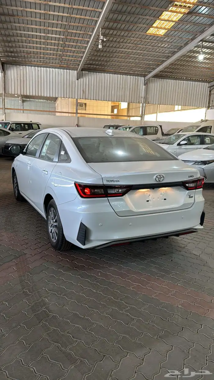 تويوتا يارس فئة Y ليميتد بنزين 2026 3