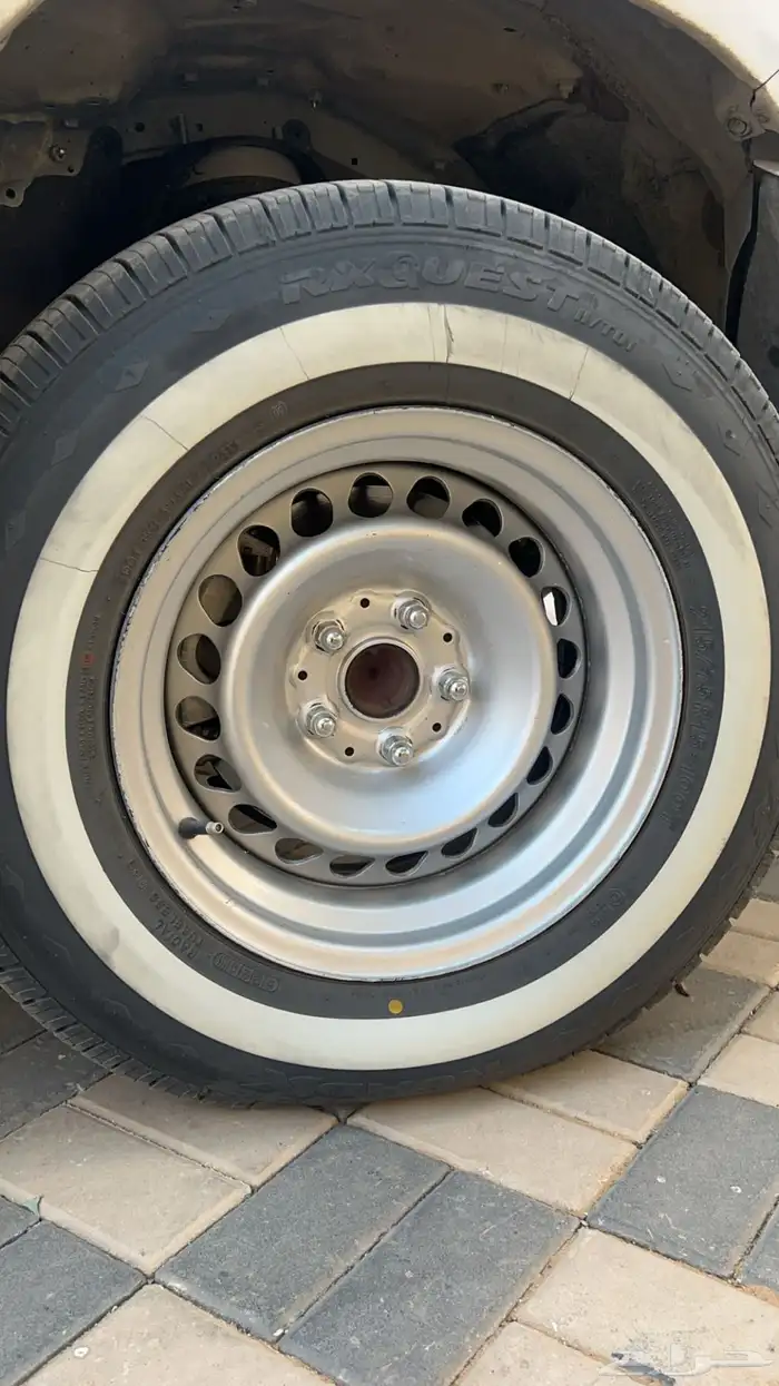 للبيع دمعه وكفرات جينيو 3