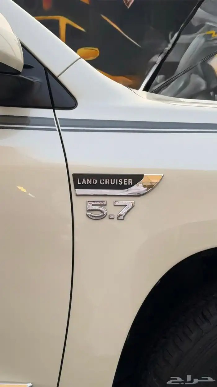 لاندكروزر هدد VXR 5.7 2021 14