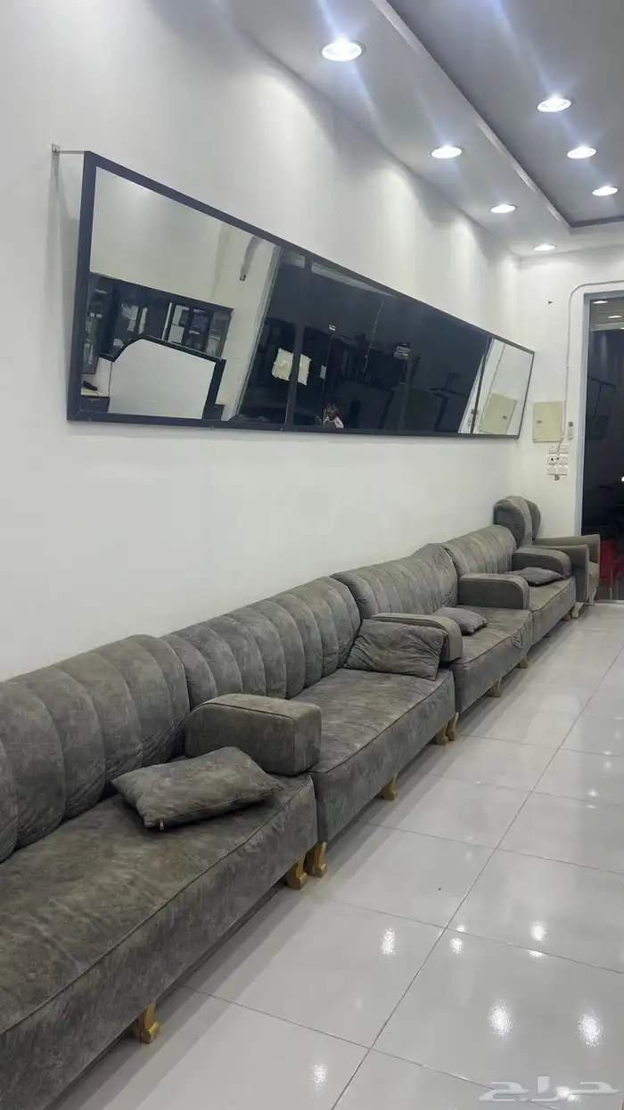 اغراض حلاق للبيع الموقع شرورة 4